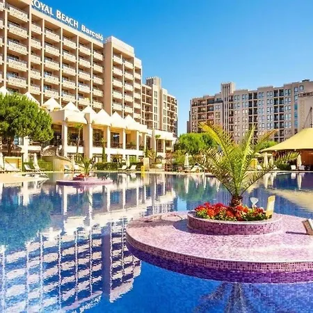 V 5 Rezorte S Vyhladom Na A Bazeny Apartament *